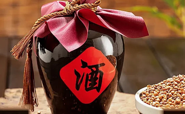 哪些食物吃了不能喝白酒