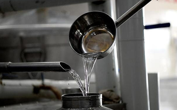 白酒如何辨别勾兑与酿造