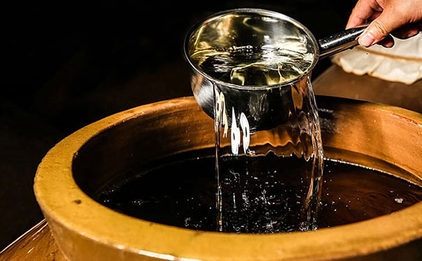 怎么判断酒是不是纯粮食酒