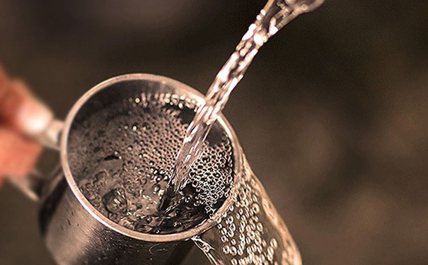 白酒是固态法好还是液态法好