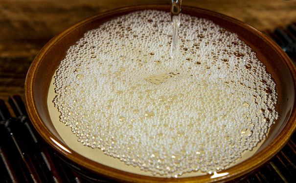 通过酒花怎么判断白酒的好坏(仅供参考)