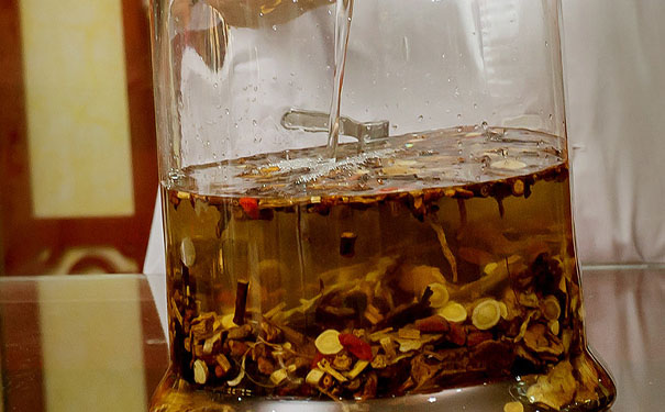 用散白酒泡酒需要留意什么