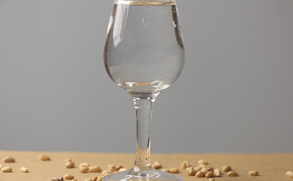 散酒加盟商区分纯粮酒的技巧有哪些