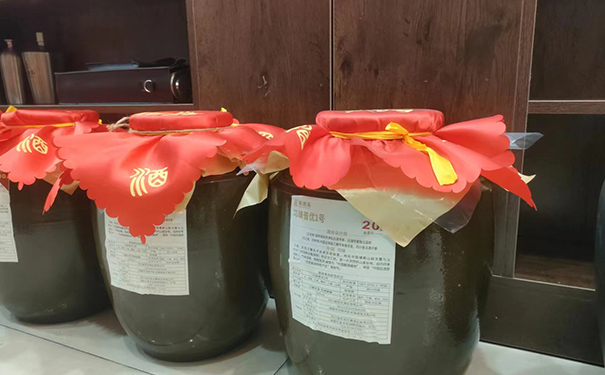 市场上的纯粮散酒和超市的纯粮酒有什么不同