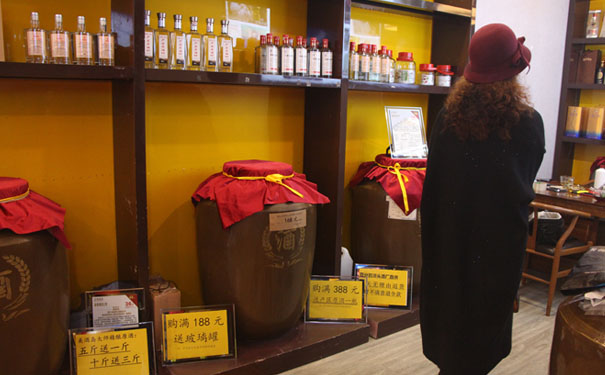 白酒酿造厂家如何控制价格