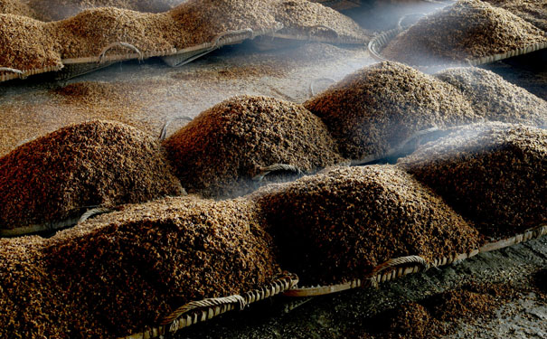 纯粮散酒的酒曲味如何处理