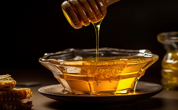 蜂蜜酿造的白酒能喝吗(是发酵酒吗)