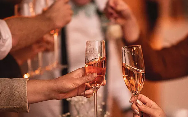 为什么近几年果酒市场发展那么迅速