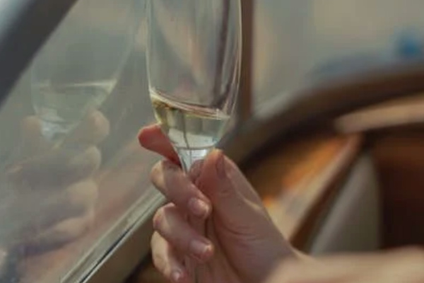 13度的发酵果酒，后劲大吗？