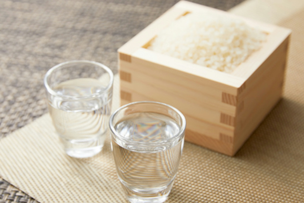 好的米酒是什么颜色的，有何特点 ？