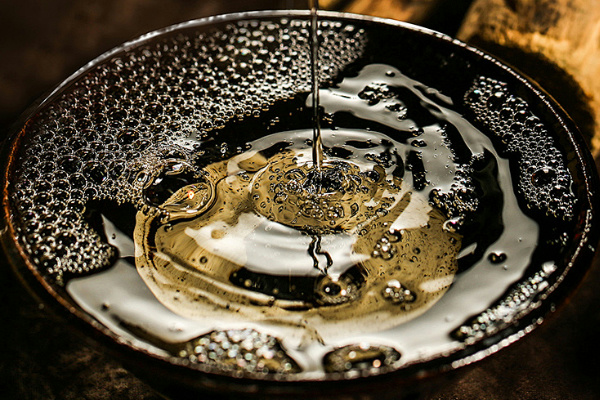 为什么说酱香酒一定要储存三年以上口感才更好 