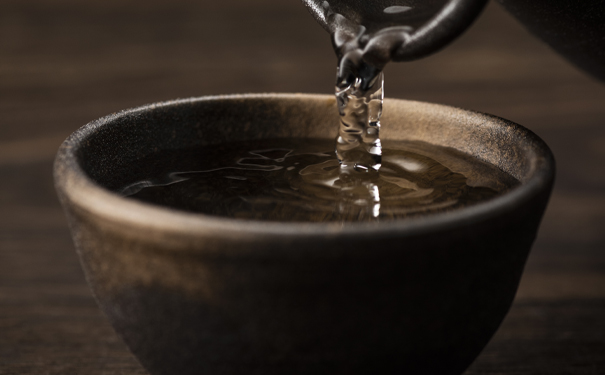 健康饮酒:非遗米酒的正确饮用方法与注意事项