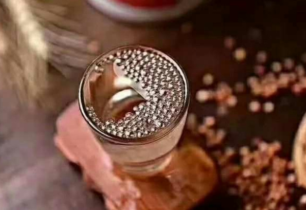 优质的浓香型白酒的典型口味风格特点是什么？