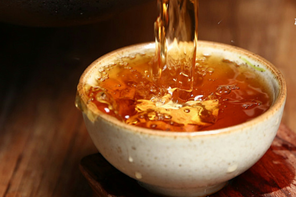 什么是黄酒，黄酒有沉淀物还能喝吗