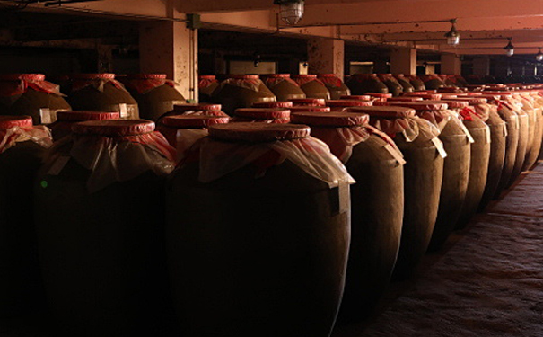 从文化资产到投资佳品:深度解析白酒投资的长期价值