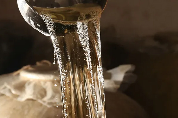 千年窖池,匠心传承:解码非遗白酒的时光密码