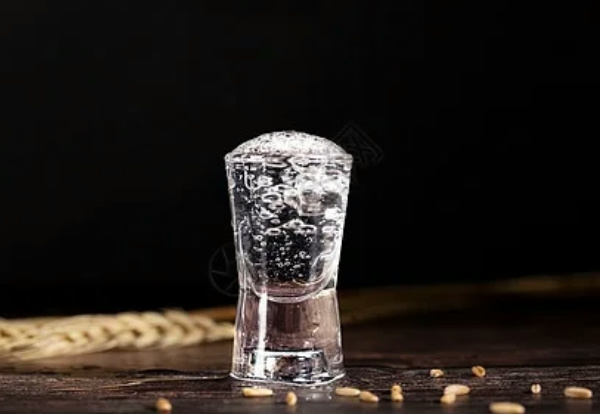 白酒度数越高越好吗?低度酒为何开始受追捧?