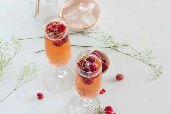 果酒的种类繁多，该如何挑选适合自己的那一款?